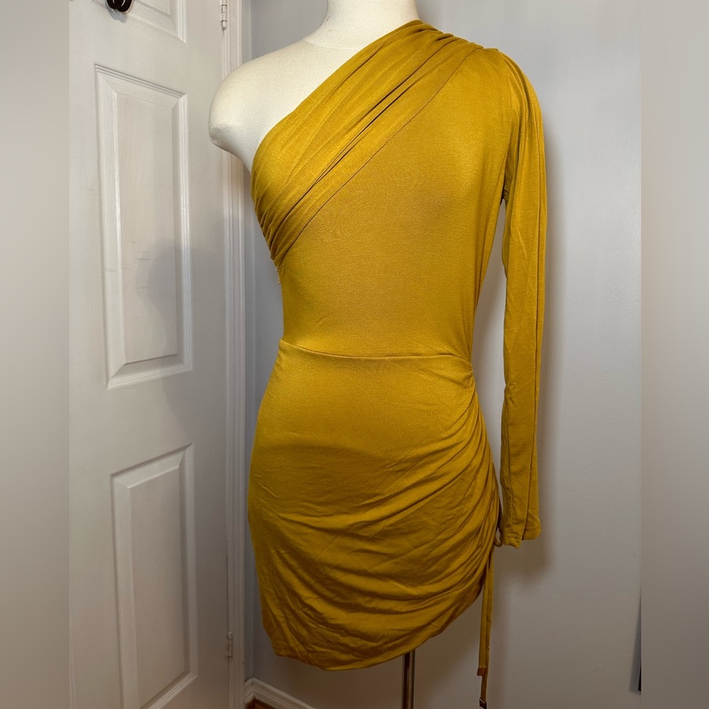 Runaway the Label - Picture 2 of 4